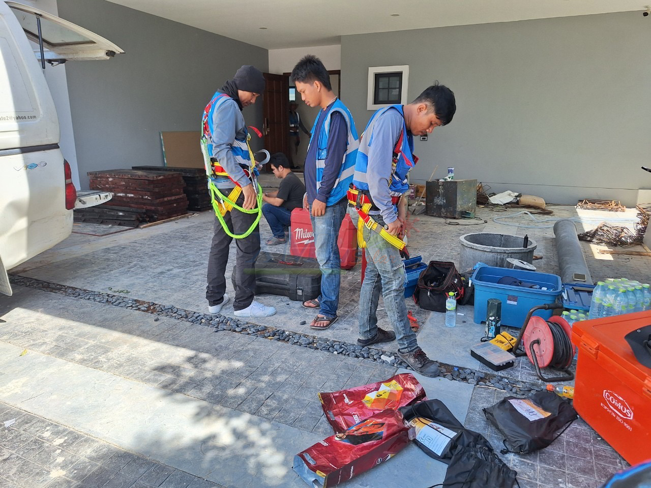 ระบบโซล่าเซลล์ติดหลังคา Enphase Solar Rooftop ขนาด 10.08 KW (ON-GRID) 3 Phase พร้อมติดตั้ง