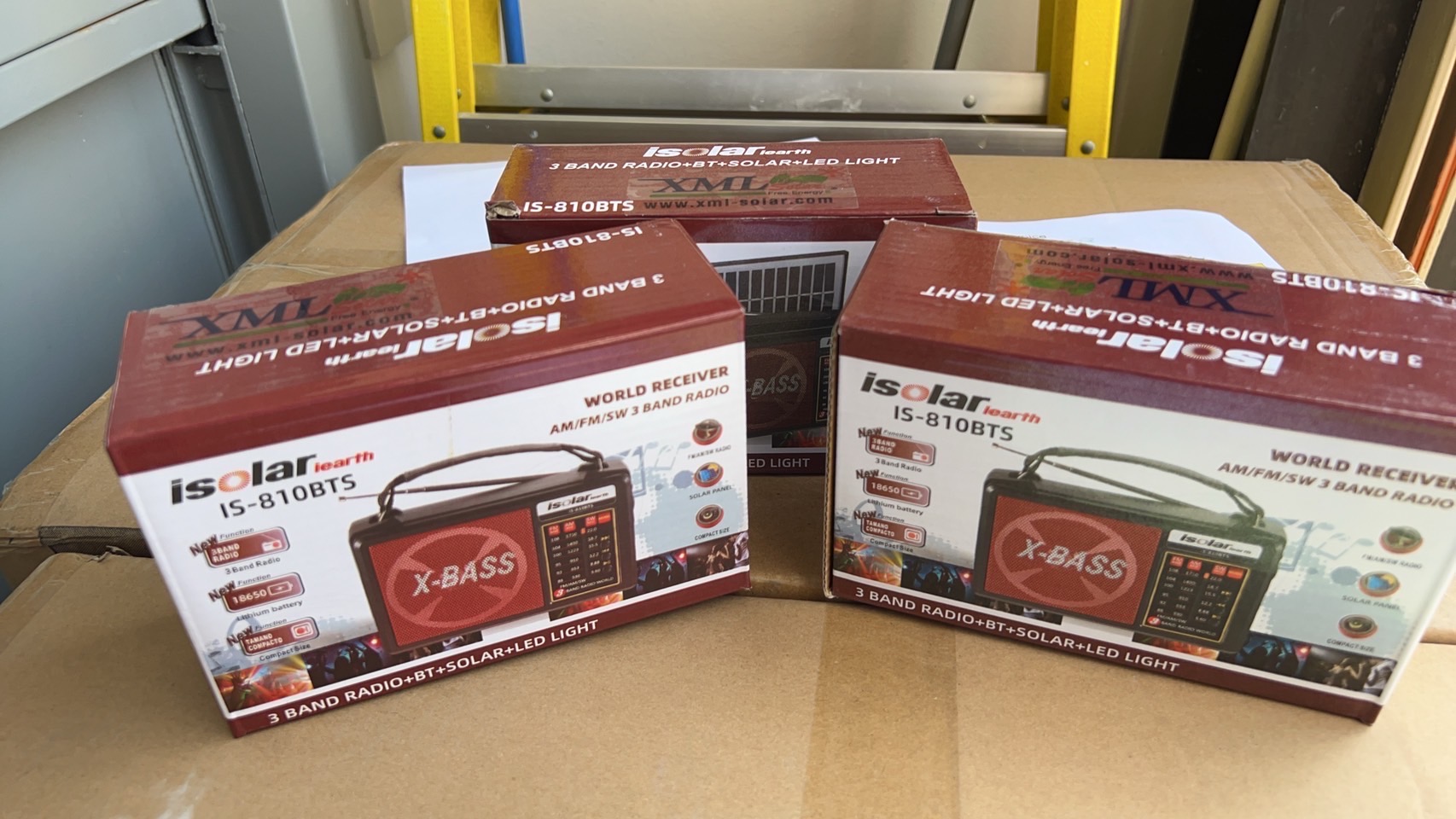 วิทยุโซล่าเซลล์ พร้อมลำโพง มี FM & MP3 ขนาดพกพา (สีแดง)