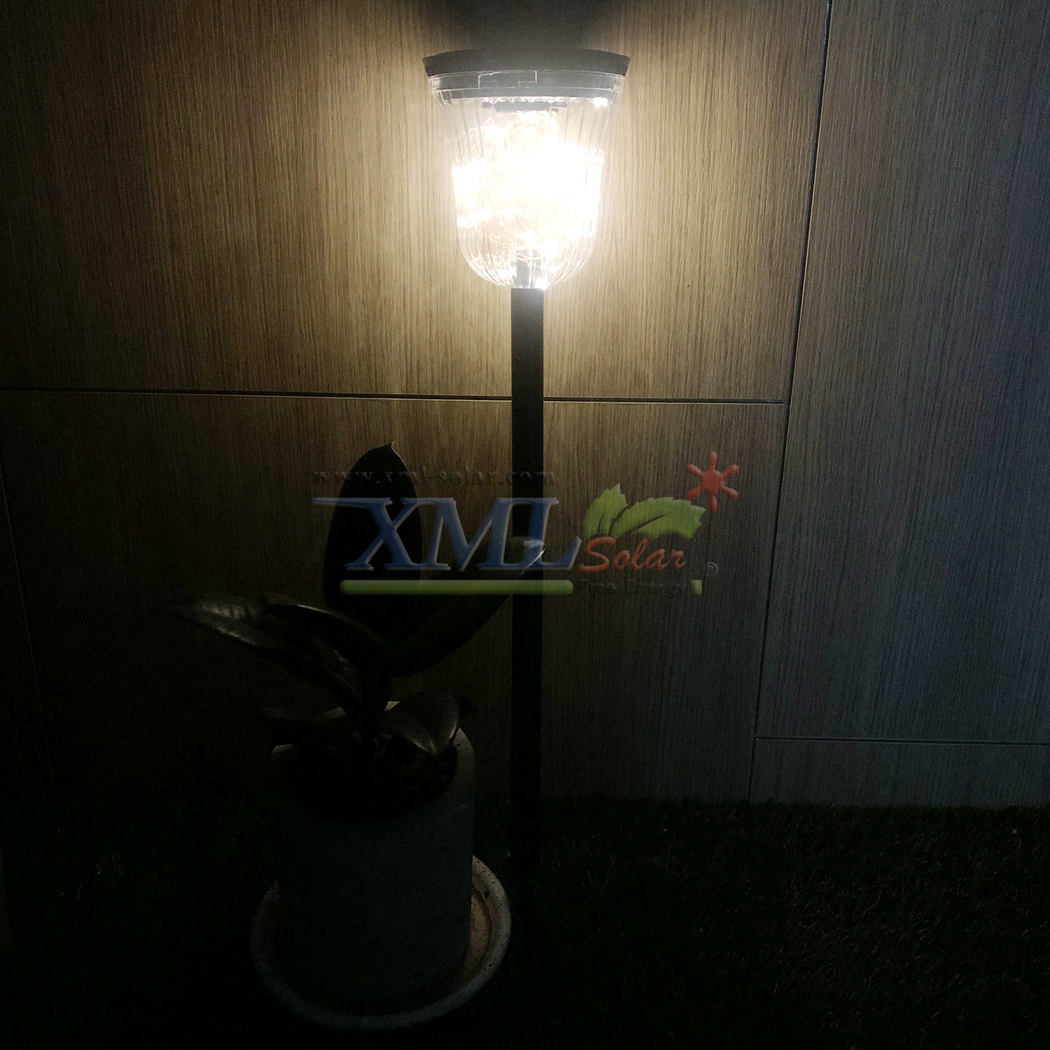 ไฟปักสนามโซล่าเซลล์ รุ่น เม็ดChip 50 LED (เปิดได้ 3 ฟังก์ชั่น) (แสง : เเหลืองวอมไวท์)