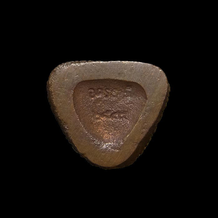 รูปหล่อหลังเสือ รุ่น3 หลวงปู่อ่อนสา สุขกาโร ปี2545