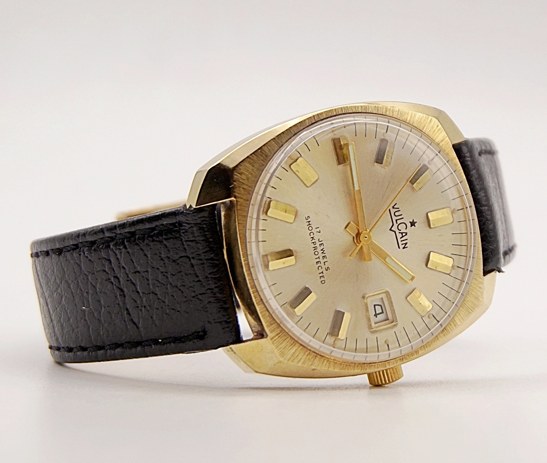 นาฬิกาเก่า VULCAIN ไขลาน