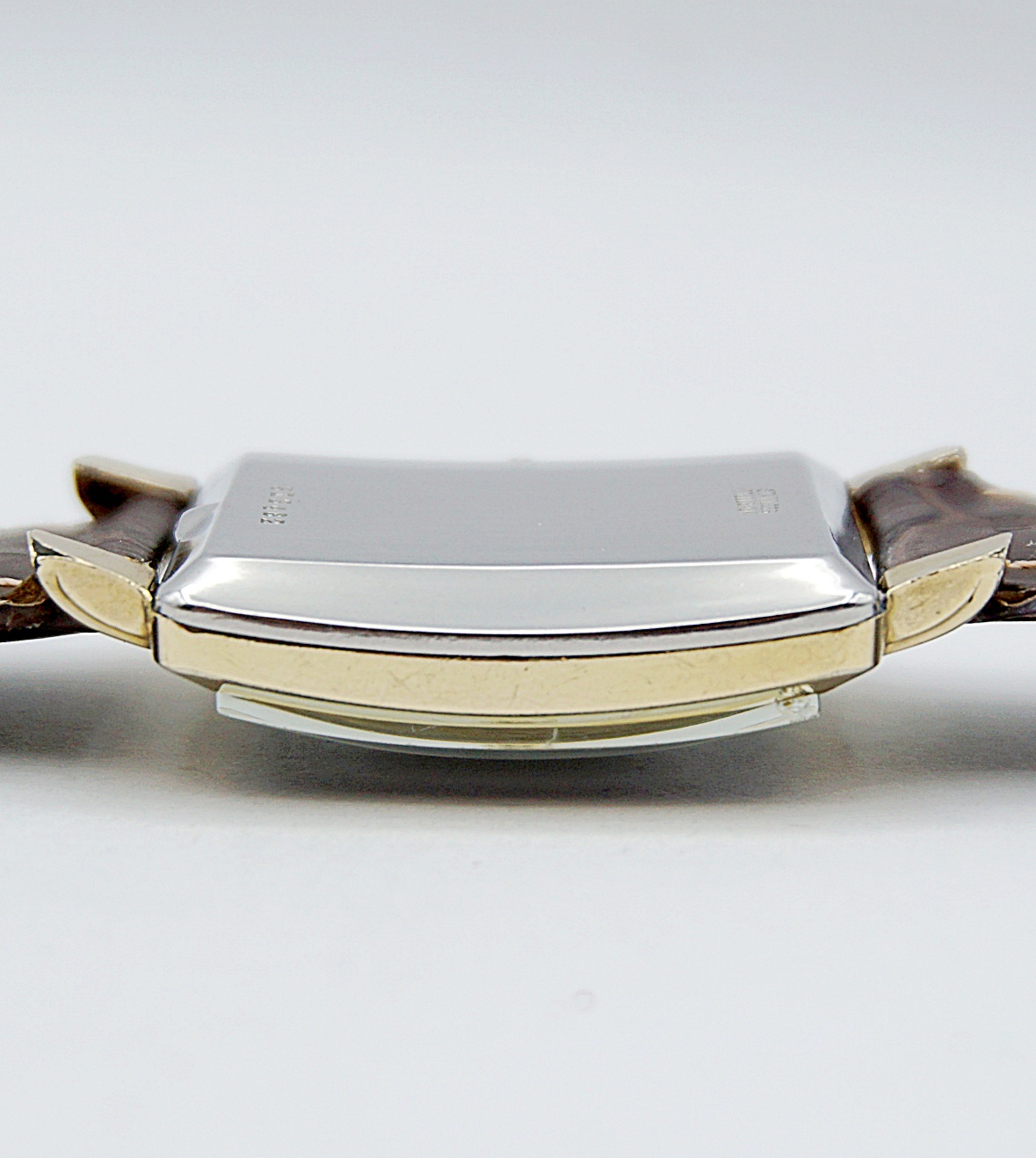 นาฬิกาเก่า ROBOT ไขลาน