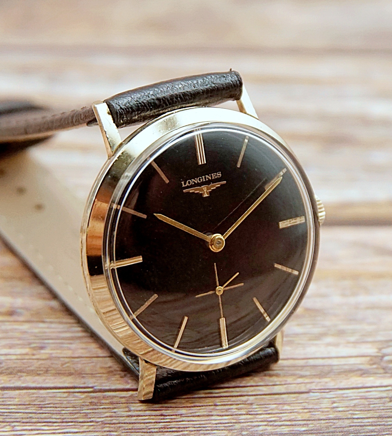 นาฬิกาเก่า LONGINES ไขลานสองเข็มครึ่ง