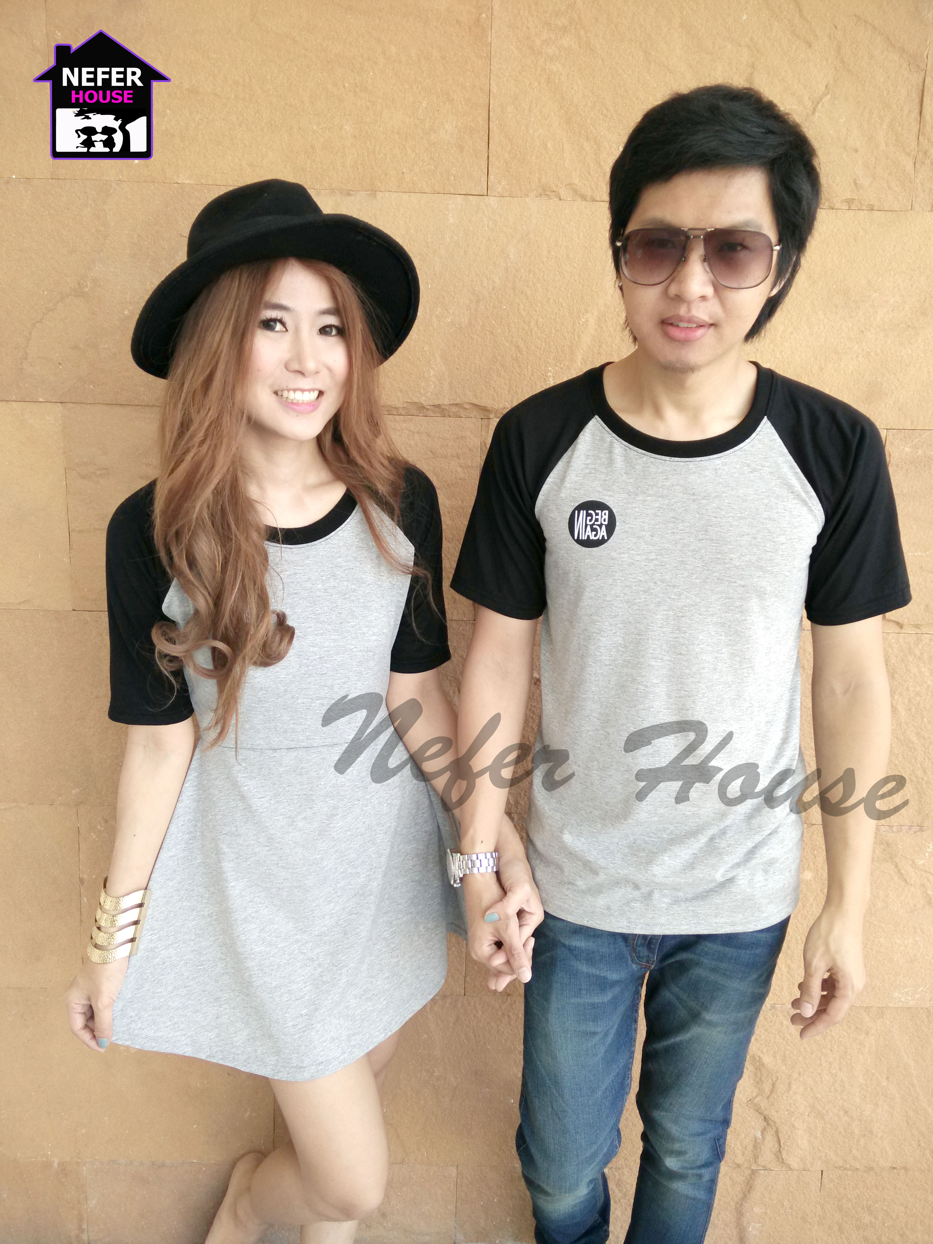 เสื้อคู่รัก ชุดคู่รักพร้อมส่ง เป็นแบบผ้ายืดทูโทนสีเทาแขนดำ