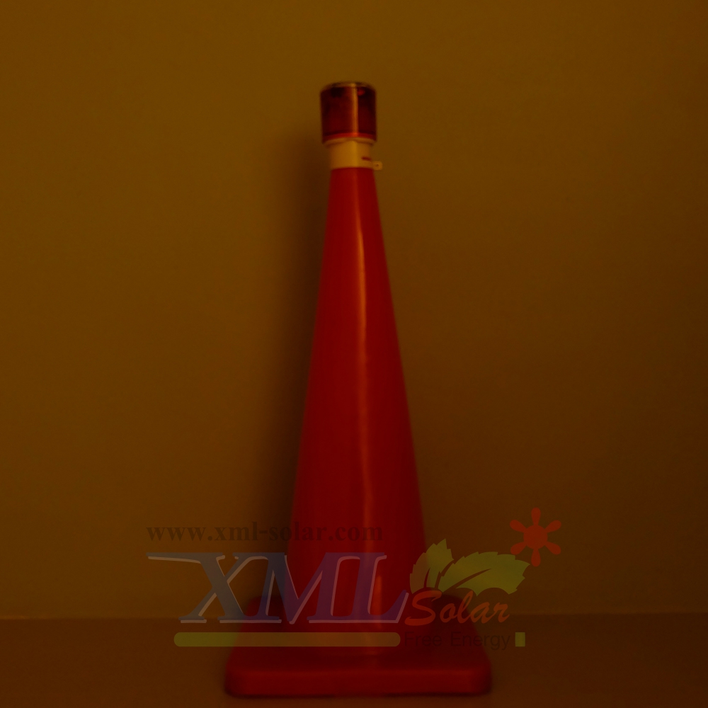 ไฟเตือนกรวยจราจร ฉุกเฉิน พลังงานเเสงอาทิตย์ (เเสง : สีเเดง)