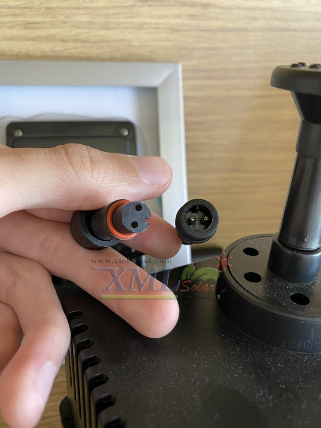 Fountain with separated solar panel (Big size)