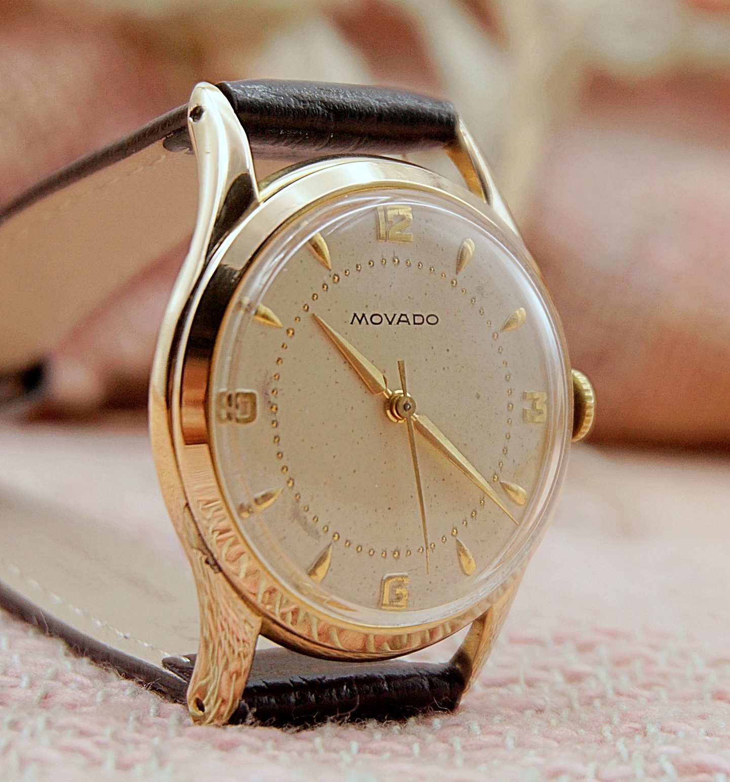 นาฬิกาเก่า MOVADO ไขลาน