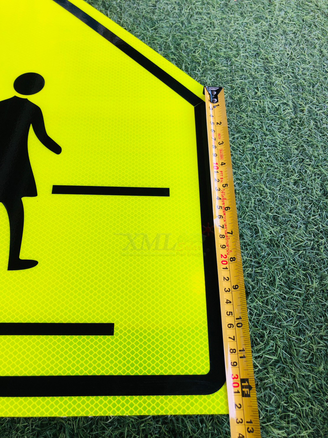 ป้ายเตือนเขตโรงเรียนโซล่าเซลล์ สีเหลือง ไฟกระพริบ (ไม่รวมเสา)