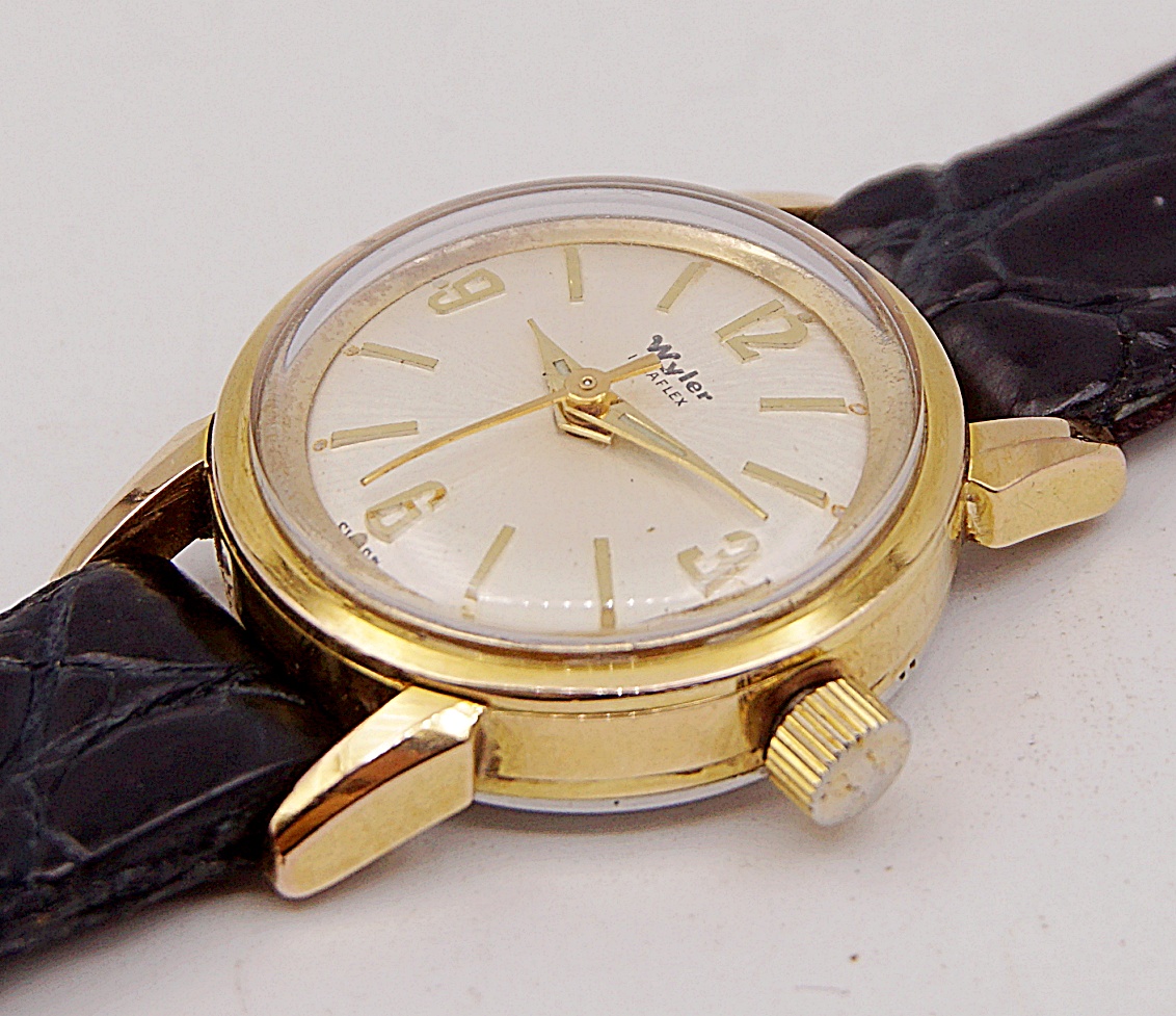นาฬิกาเก่า WYLER ไขลาน (นาฬิกาผู้หญิง)