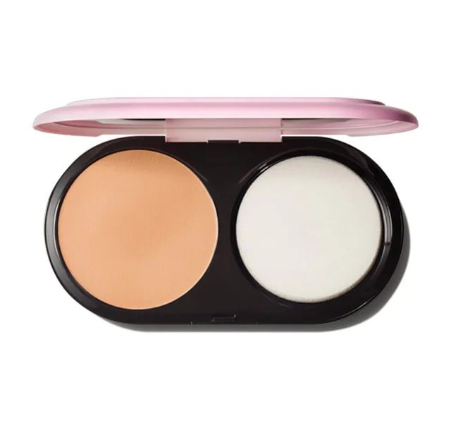PRE-ORDER: MAC Lightful C3 Natural Silk Powder Foundation SPF15/PA++