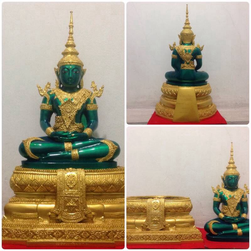 พระบูชา พระแก้วมรกต หน้าตัก9นิ้ว รหัส90999