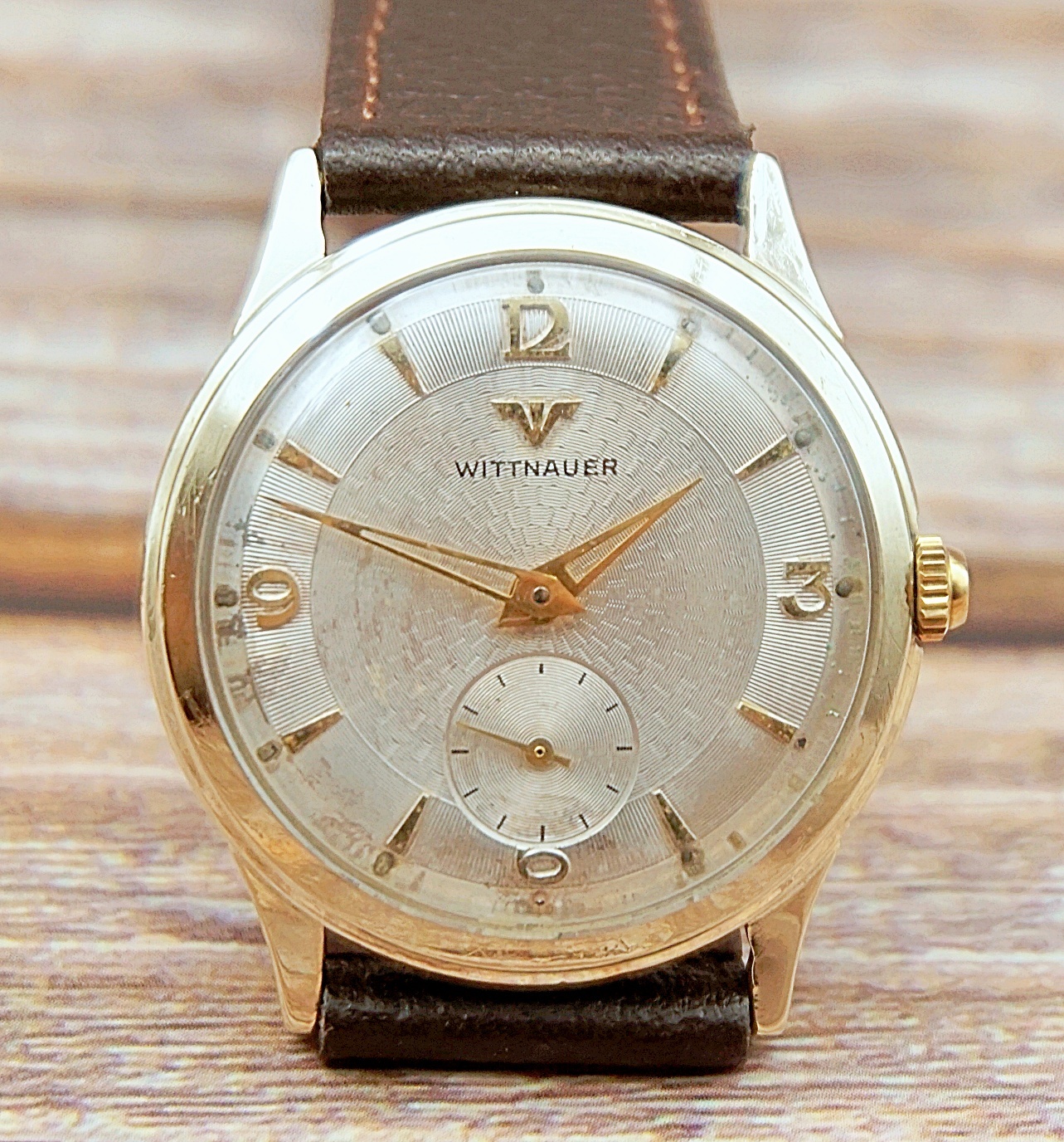 นาฬิกาเก่า WITTNAUER BY LONGINES ไขลานสองเข็มครึ่ง