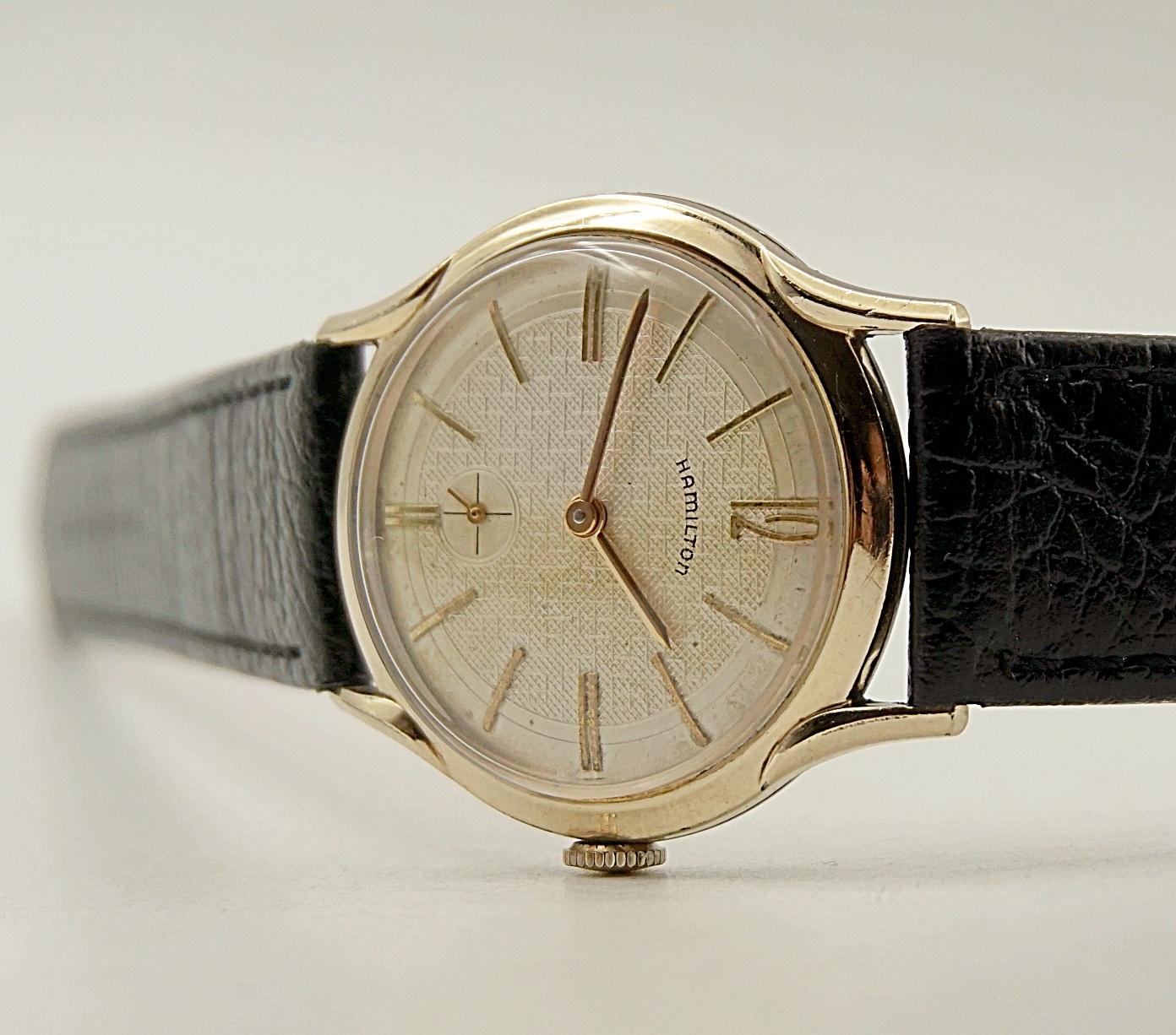 นาฬิกาเก่า HAMILTON ไขลานสองเข็มครึ่ง