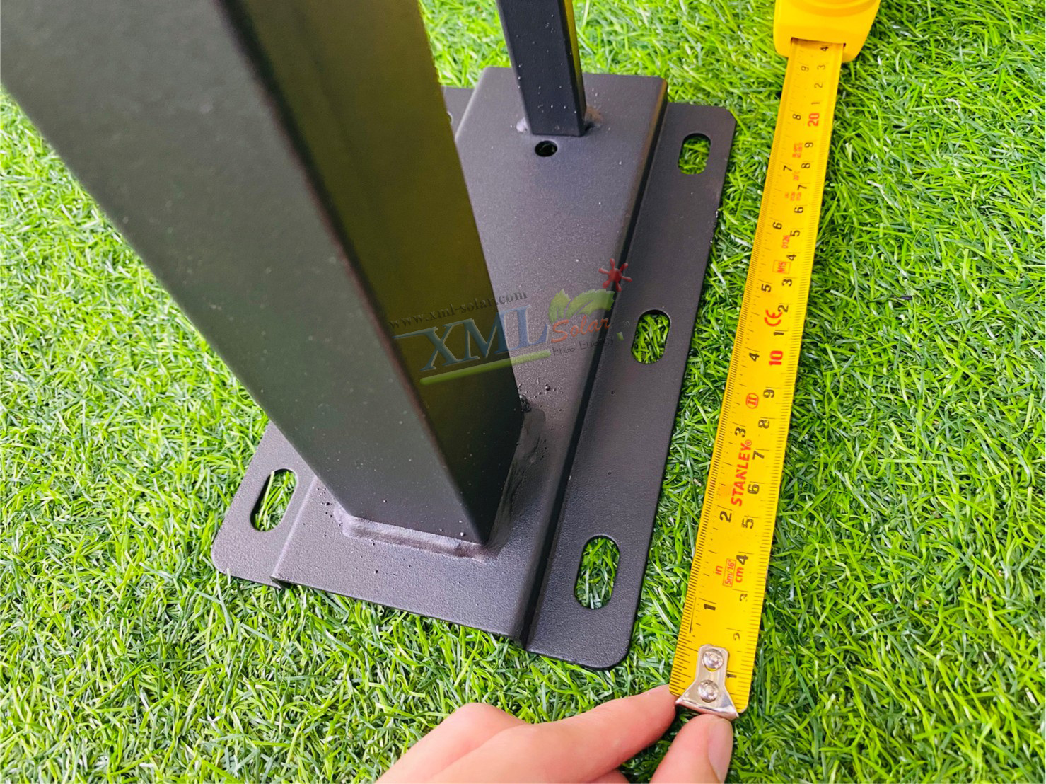 ขายึดส่องป้าย ไซต์กลาง 120 ซม. สำหรับสปอร์ตไลท์ รุ่น PT05-Q