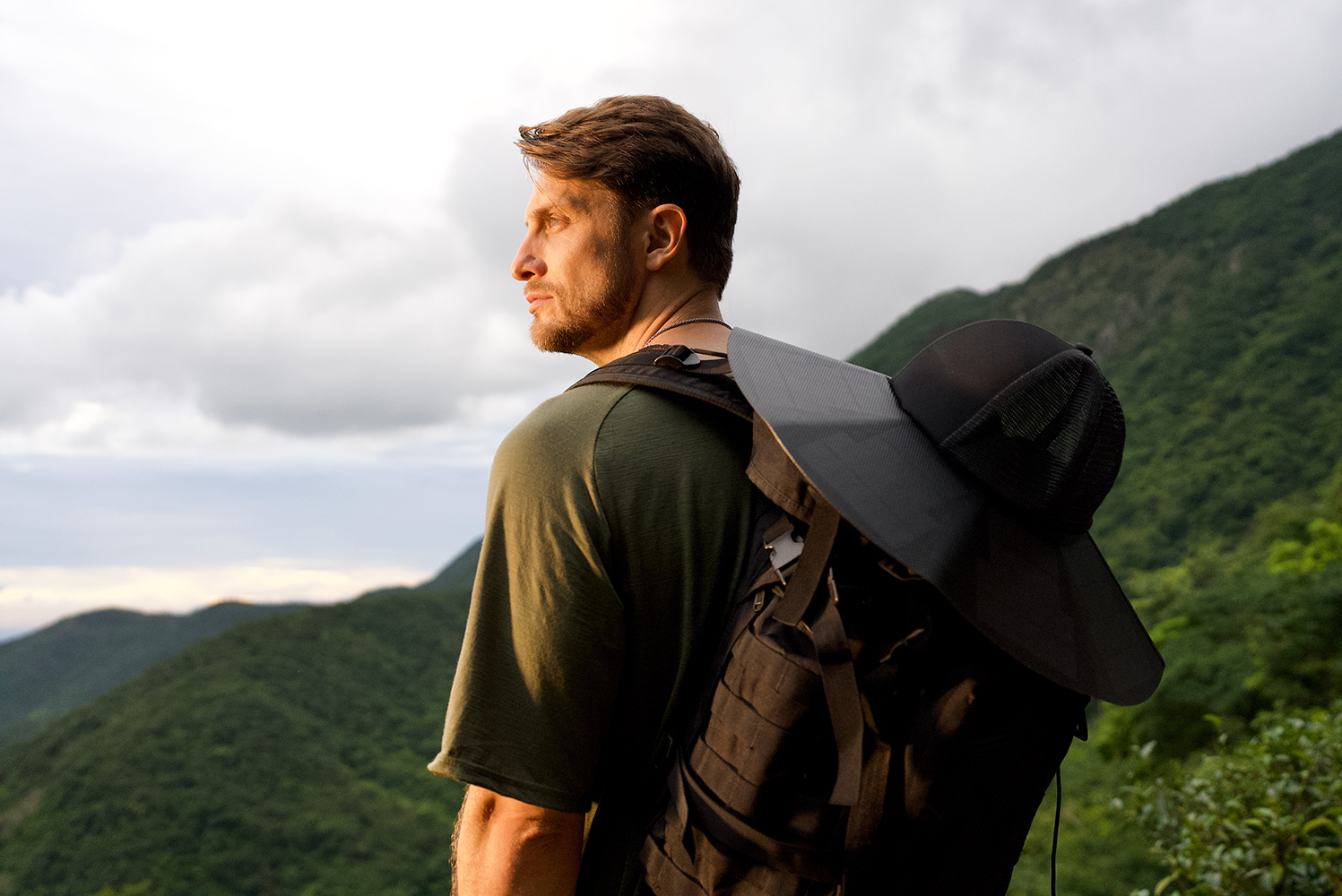 หมวกโซล่าเซลล์ รุ่น POWER HAT