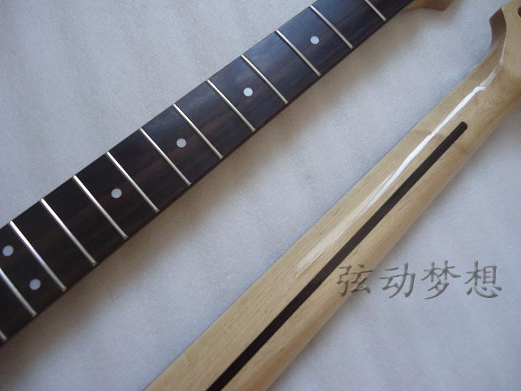 คอกีต้าร์ ST 24 fret FR (หัวกลับ)
