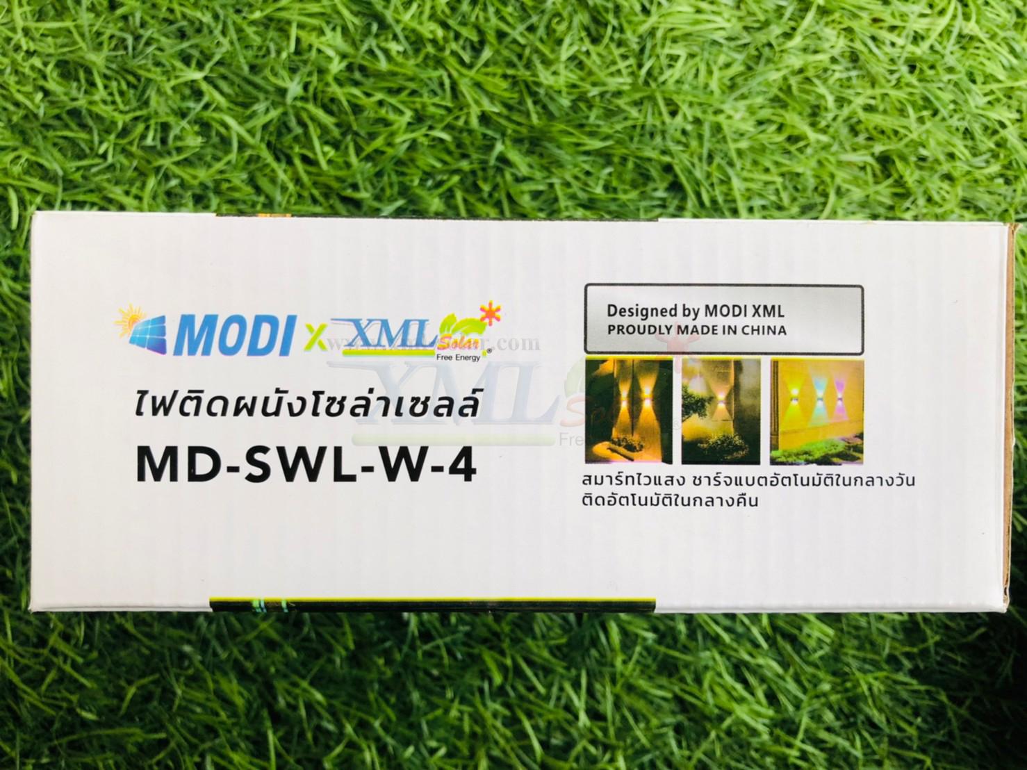 โคมไฟผนังโซล่าเซลล์ 4 LED รุ่นส่องบนล่าง (แสง : RGB)