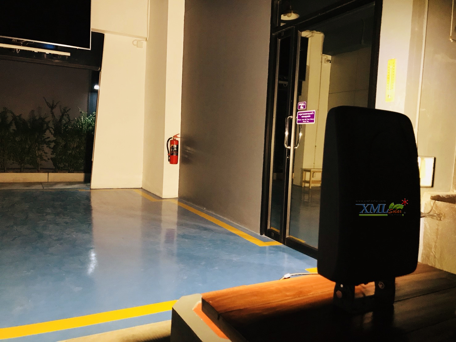 ไฟสปอตไลท์โซล่าเซลล์ 6500 Lumens. ไซต์ใหญ่ (เเสง : เหลืองวอมไวท์)