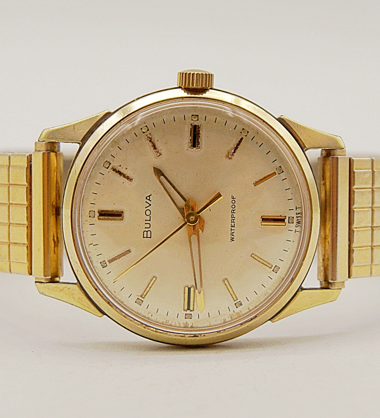 นาฬิกาเก่า BULOVA ไขลาน