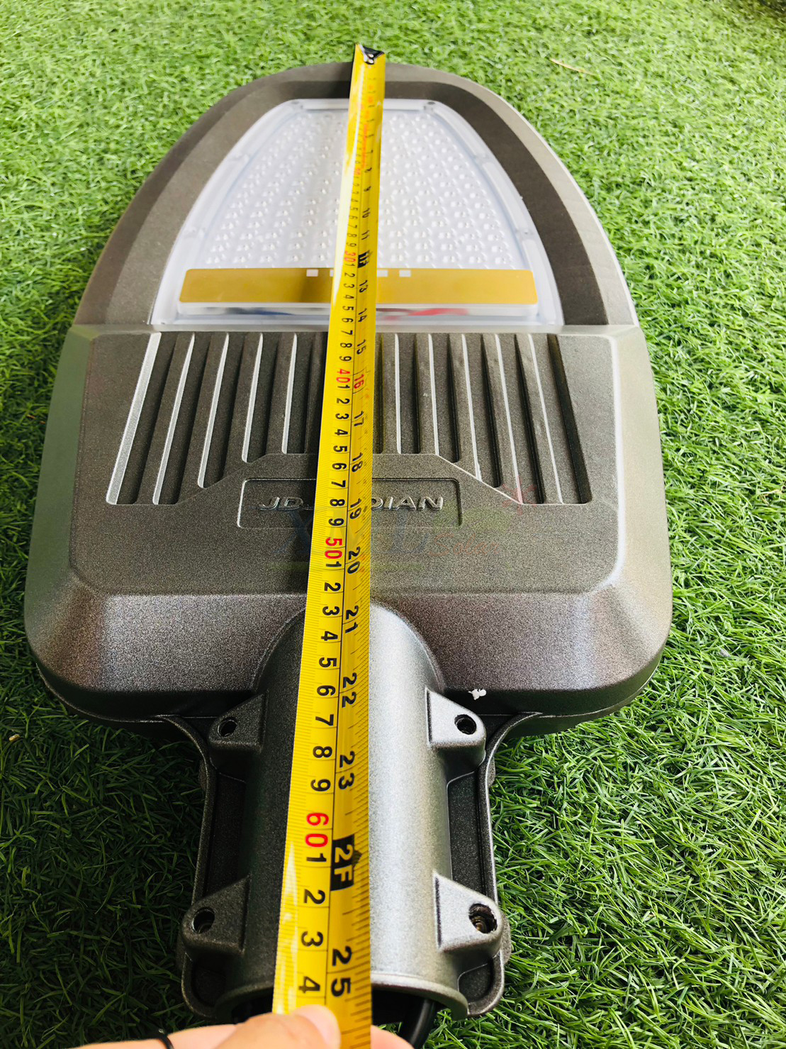 โคมไฟถนนโซล่าเซลล์ รุ่น Ultra แผงแยก 500 W. (แสง : ขาว)