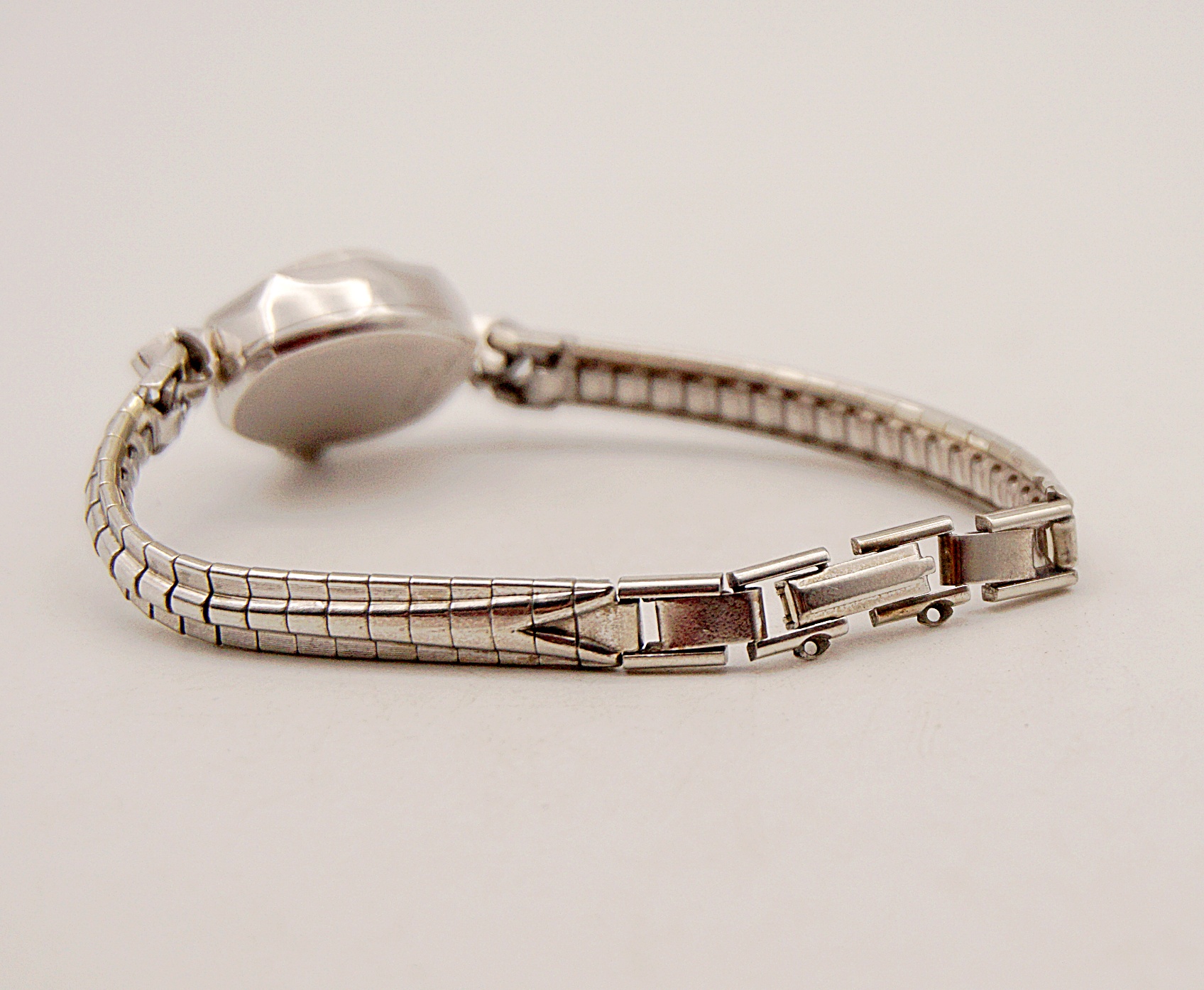 นาฬิกาเก่า BENRUS ไขลาน (นาฬิกาผู้หญิง)