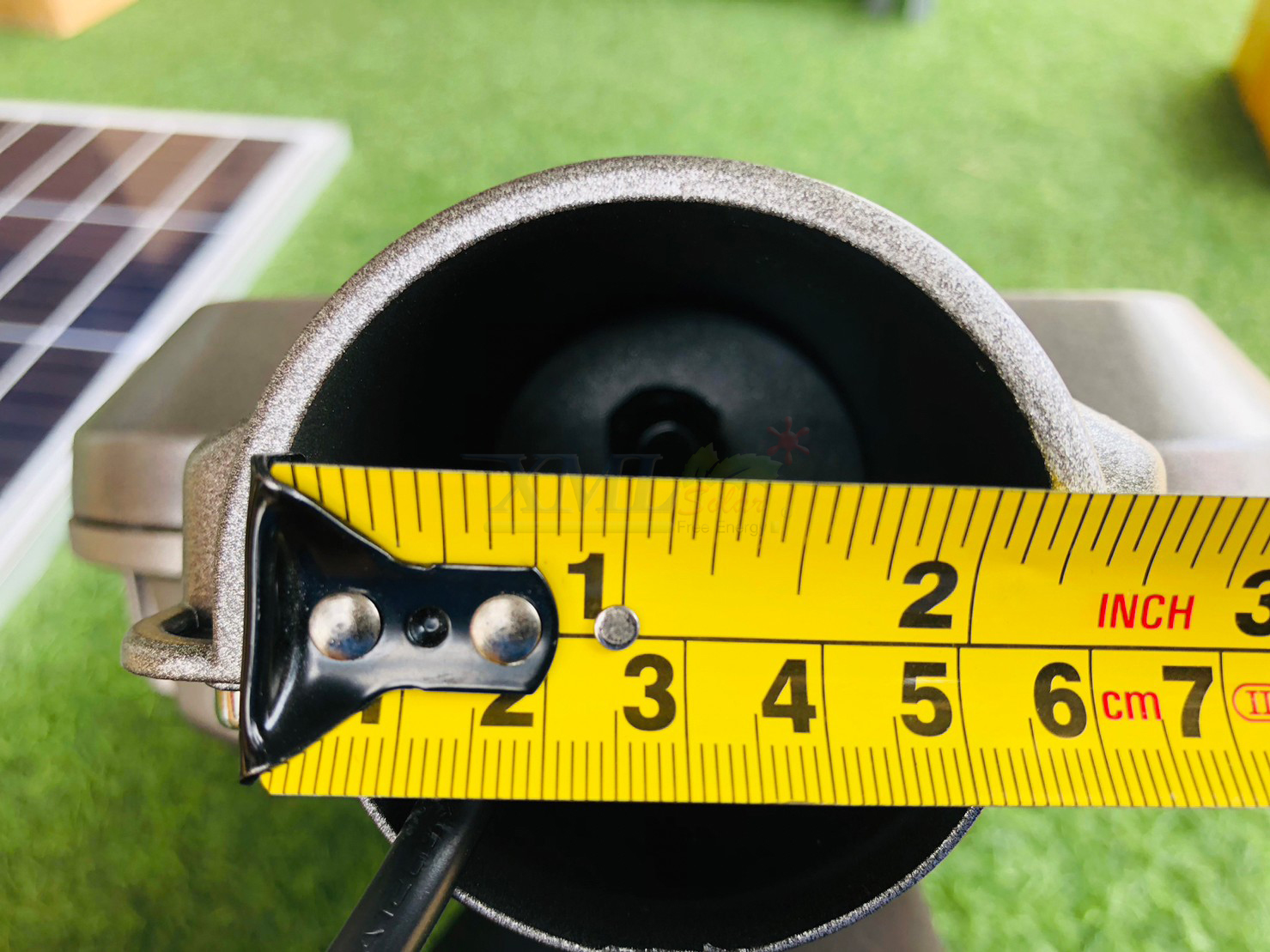 โคมไฟถนนโซล่าเซลล์ รุ่น Ultra แผงแยก 500 W. (แสง : ขาว)