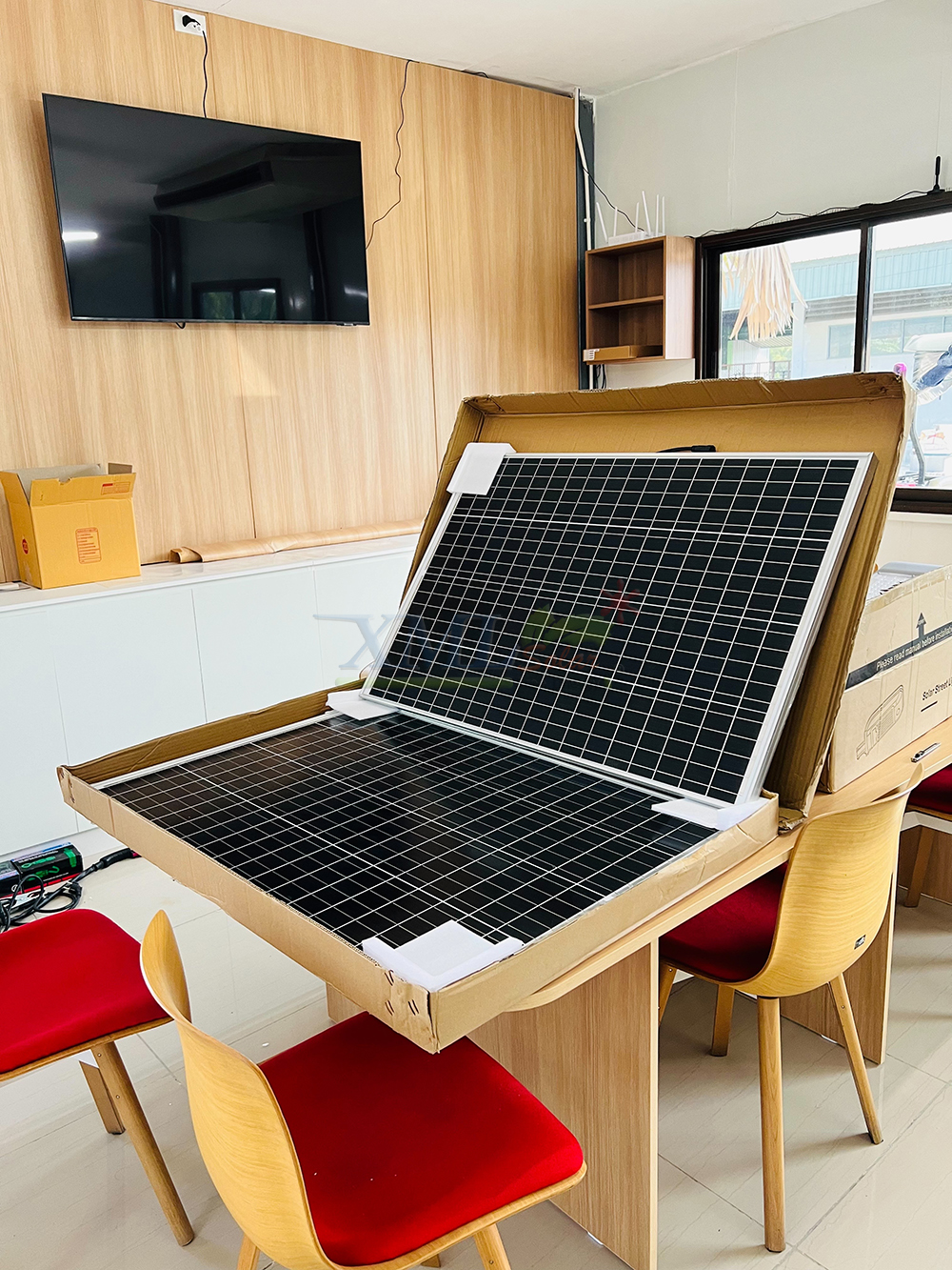 โคมไฟถนนโซล่าเซลล์ Series Y แผงเเยกโคมได้ (12800 Lumens + แผง 200 W) (แสง : ขาว)