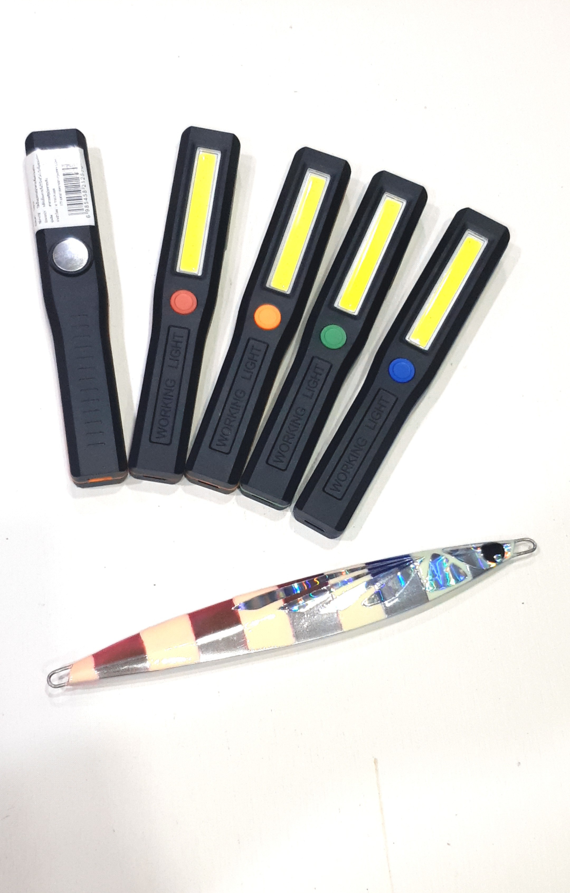 ไฟฉายส่องเหยื่อมีแม่เหล็กติด