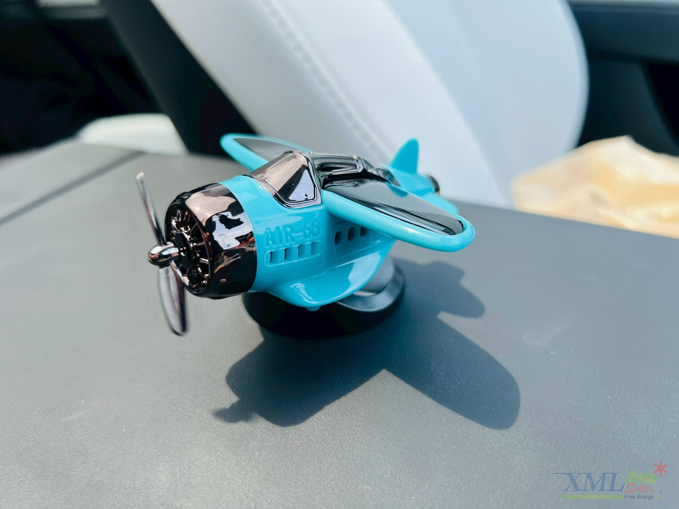 เครื่องบิน ดุ๊กดิ๊กโซล่าเซลล์ รุ่น AIR-66