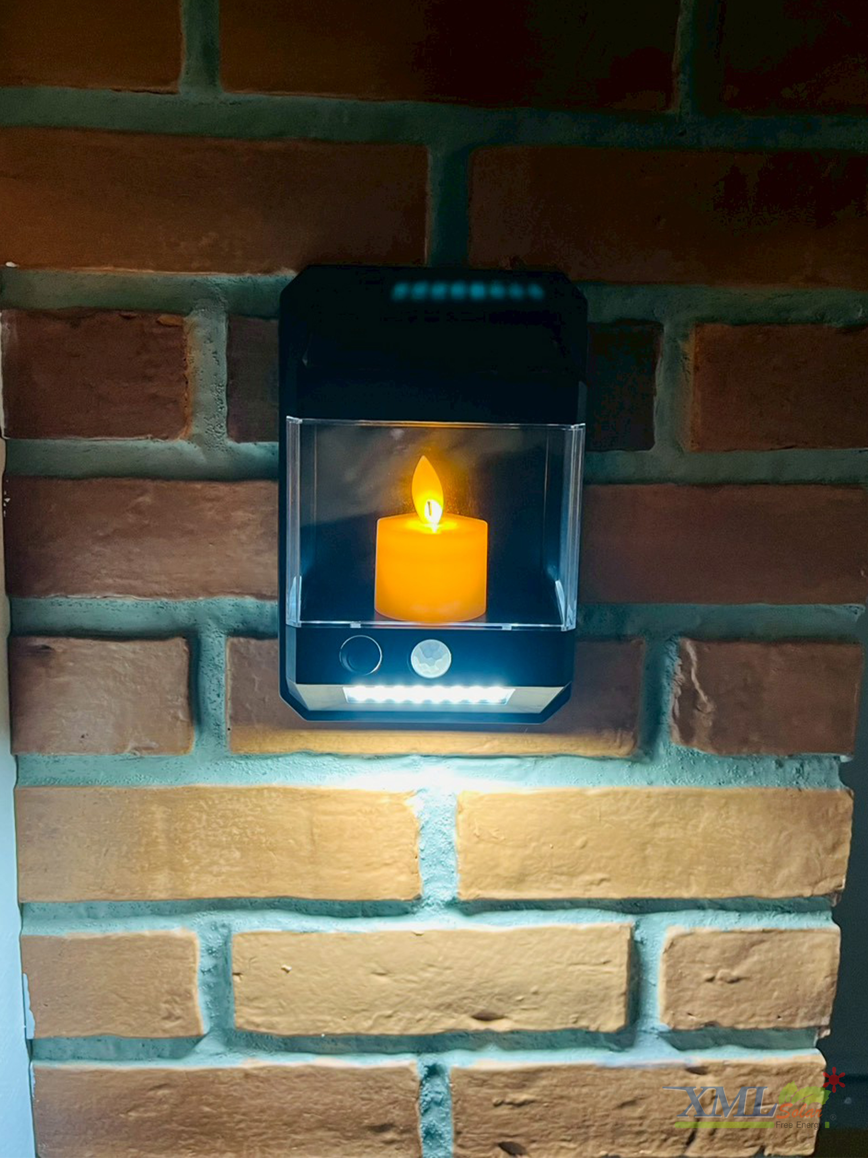 โคมไฟติดผนังเชิงเทียนโซล่าเซลล์ ระบบเซนเซอร์ กันน้ำIP65 เปิดปิดอัตโนมัติ (แสง : เหลือง+แสงขาว)