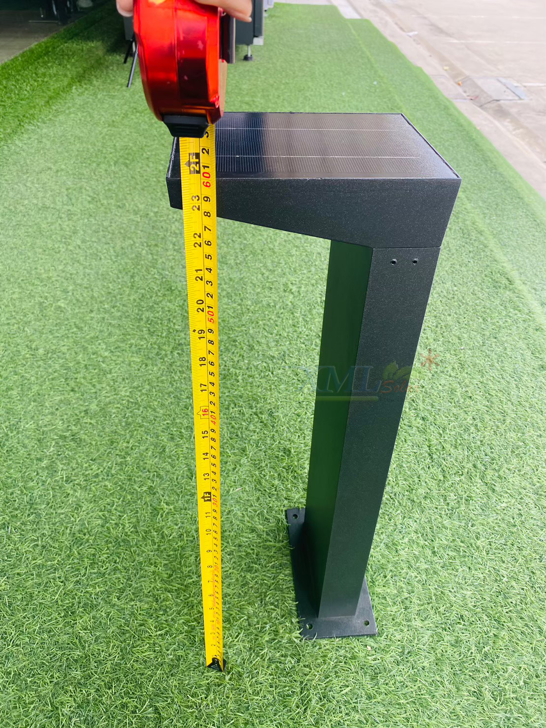 ไฟตั้งพื้นโซล่าเซลล์ ทรงงอ (แสง : เหลืองวอมไวท์)