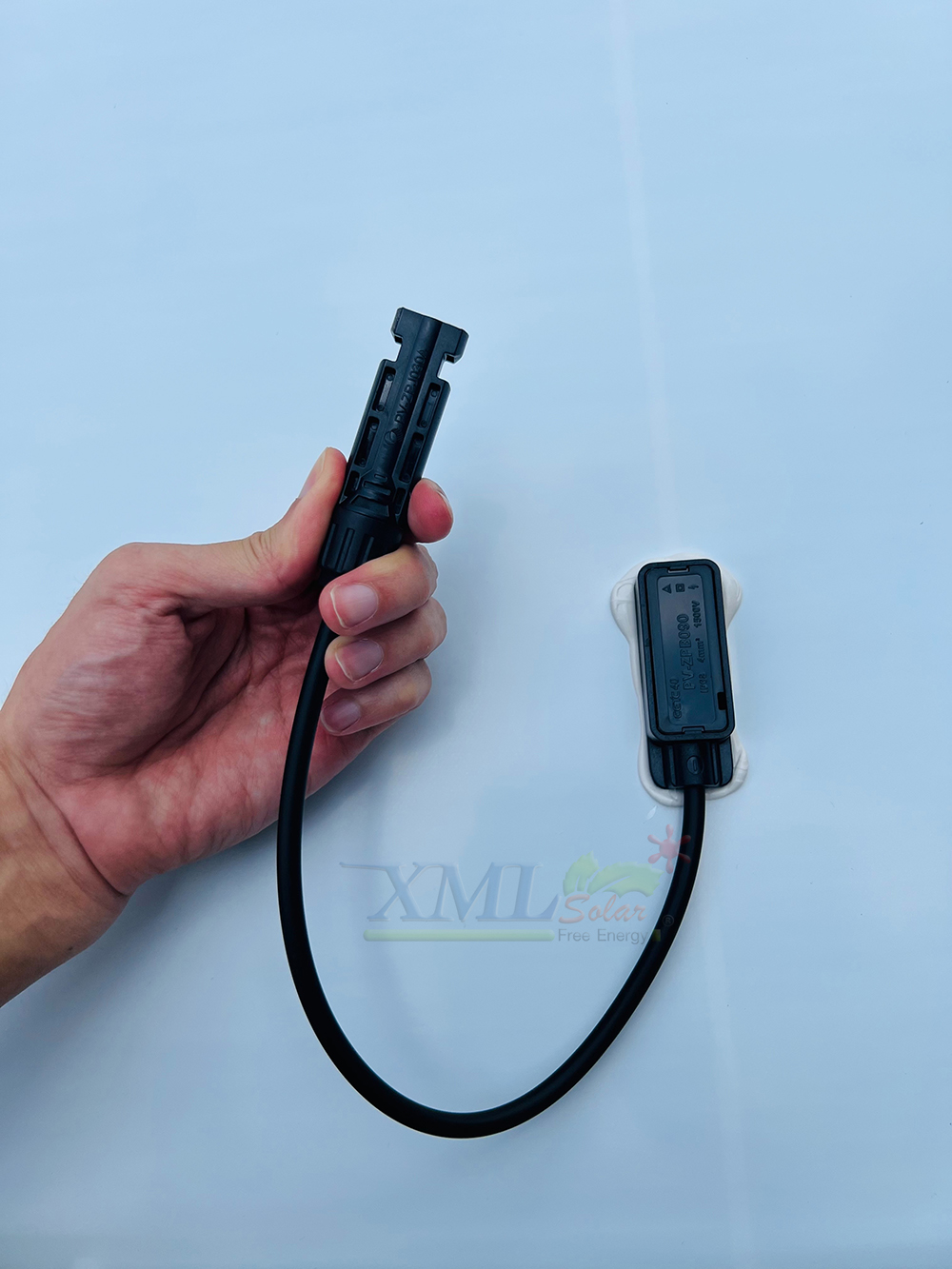 เครื่องสูบน้ำโซล่าเซลล์ (โข่งใหญ่) 400W / 48V. + เเผงโซล่าเซลล์ 580w