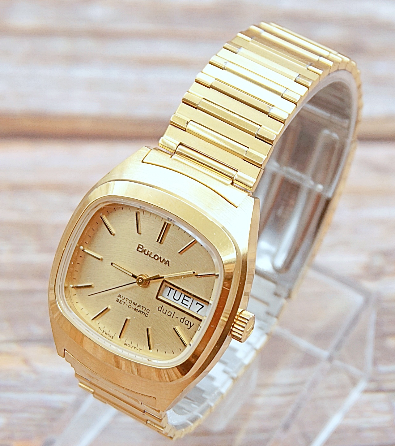 นาฬิกาเก่า BULOVA ออโตเมติก