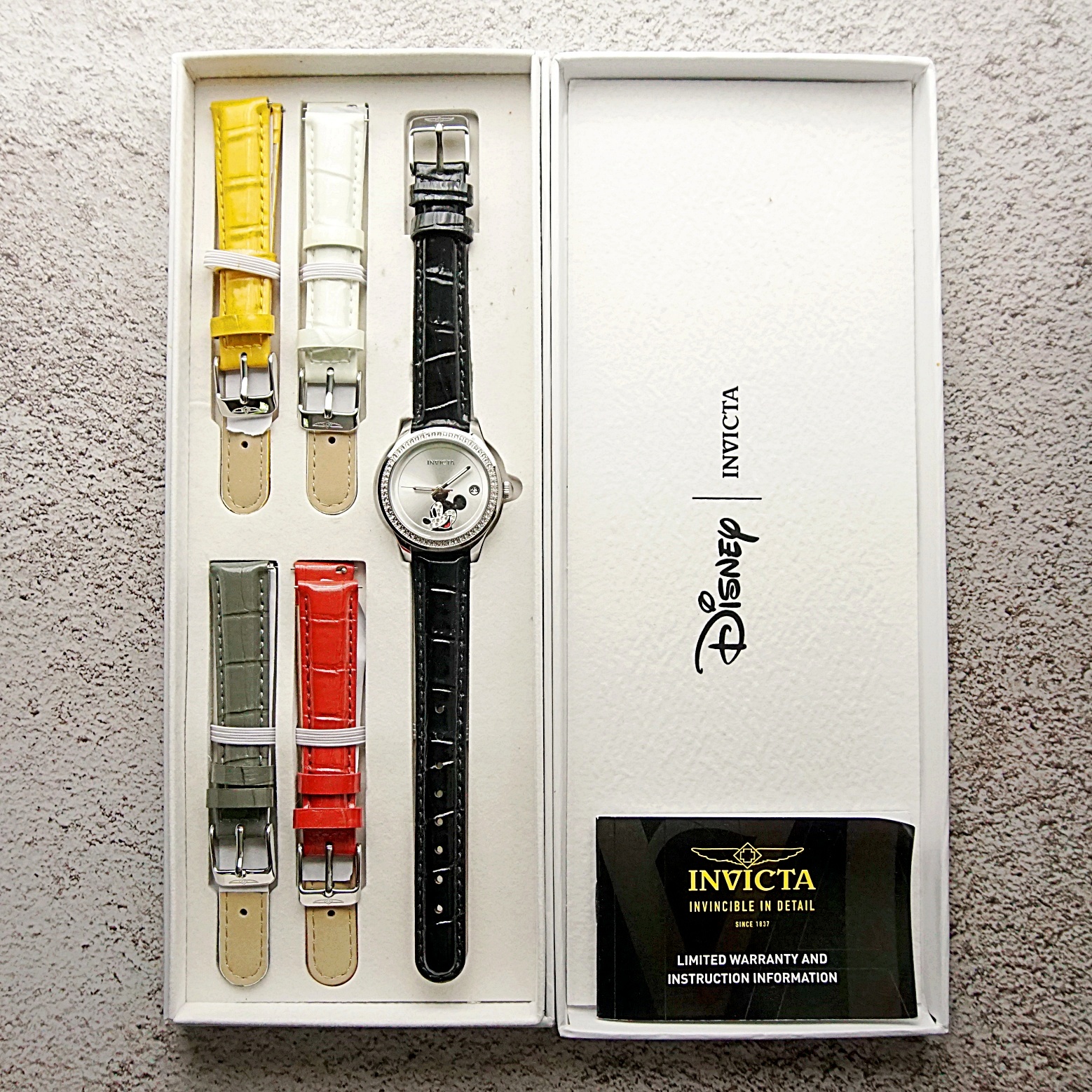 นาฬิกา INVICTA MICKEY MOUSE พร้อมกล่อง สภาพ NOS