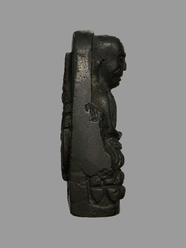 หลวงปู่ทวด พิมพ์พระรอด สก ปี2544