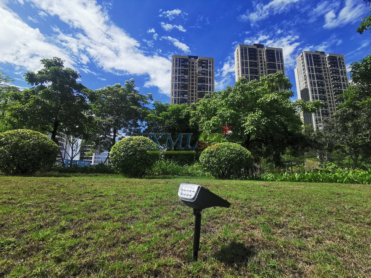 สปอร์ตไลท์ปักสนามโซล่าเซลล์ รุ่น SSL-001