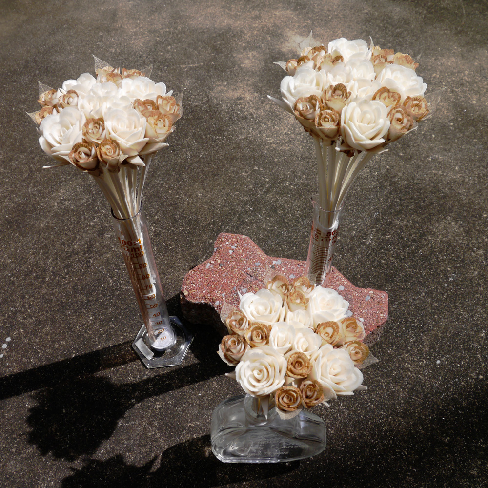 ช่อก้านหวายดูดน้ำหอม 10 นิ้ว +ดอกกุหลาบ 19 ดอก 2 - 3.5cm