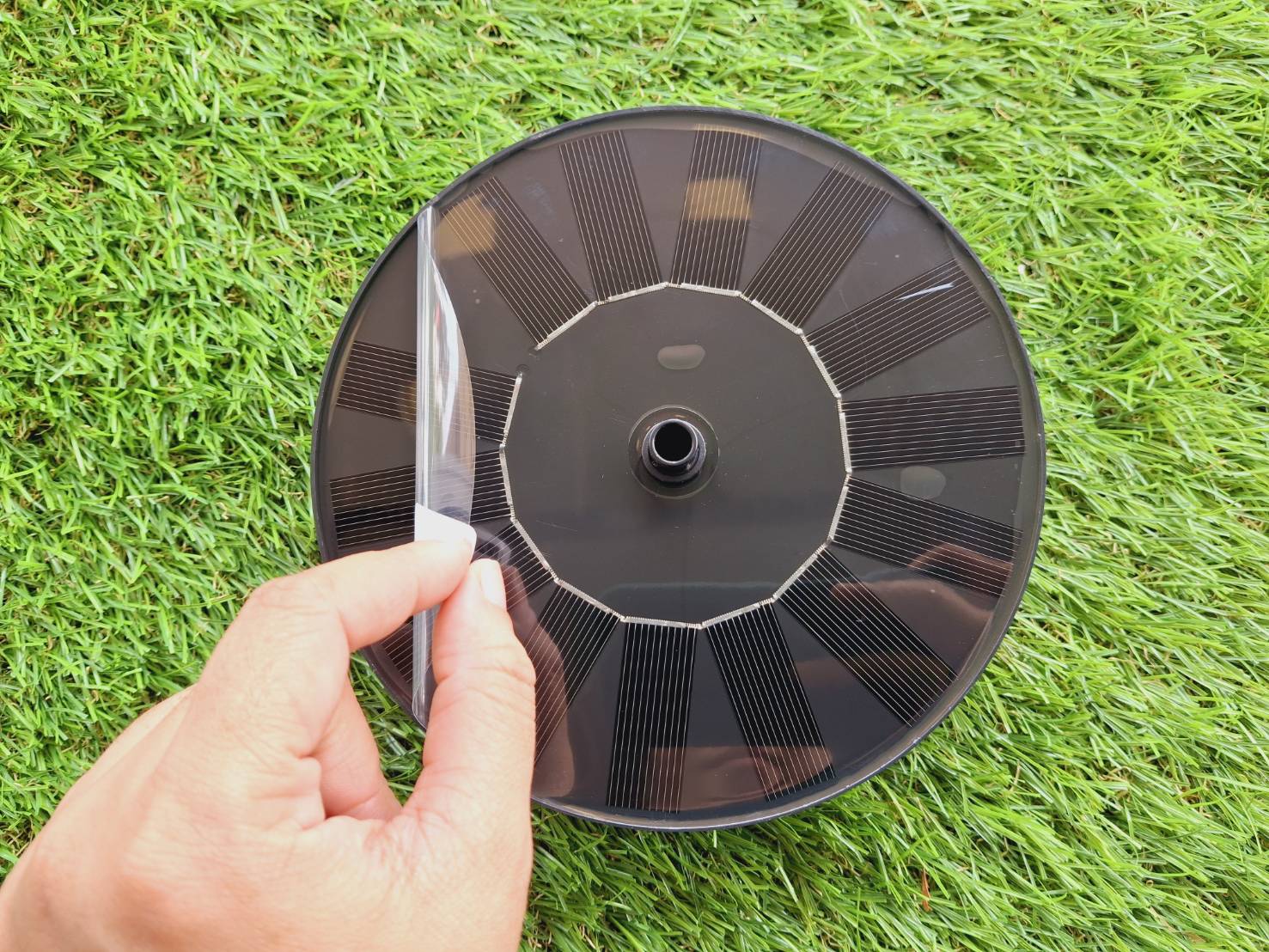 Fountain with solar energy (Circle shape)