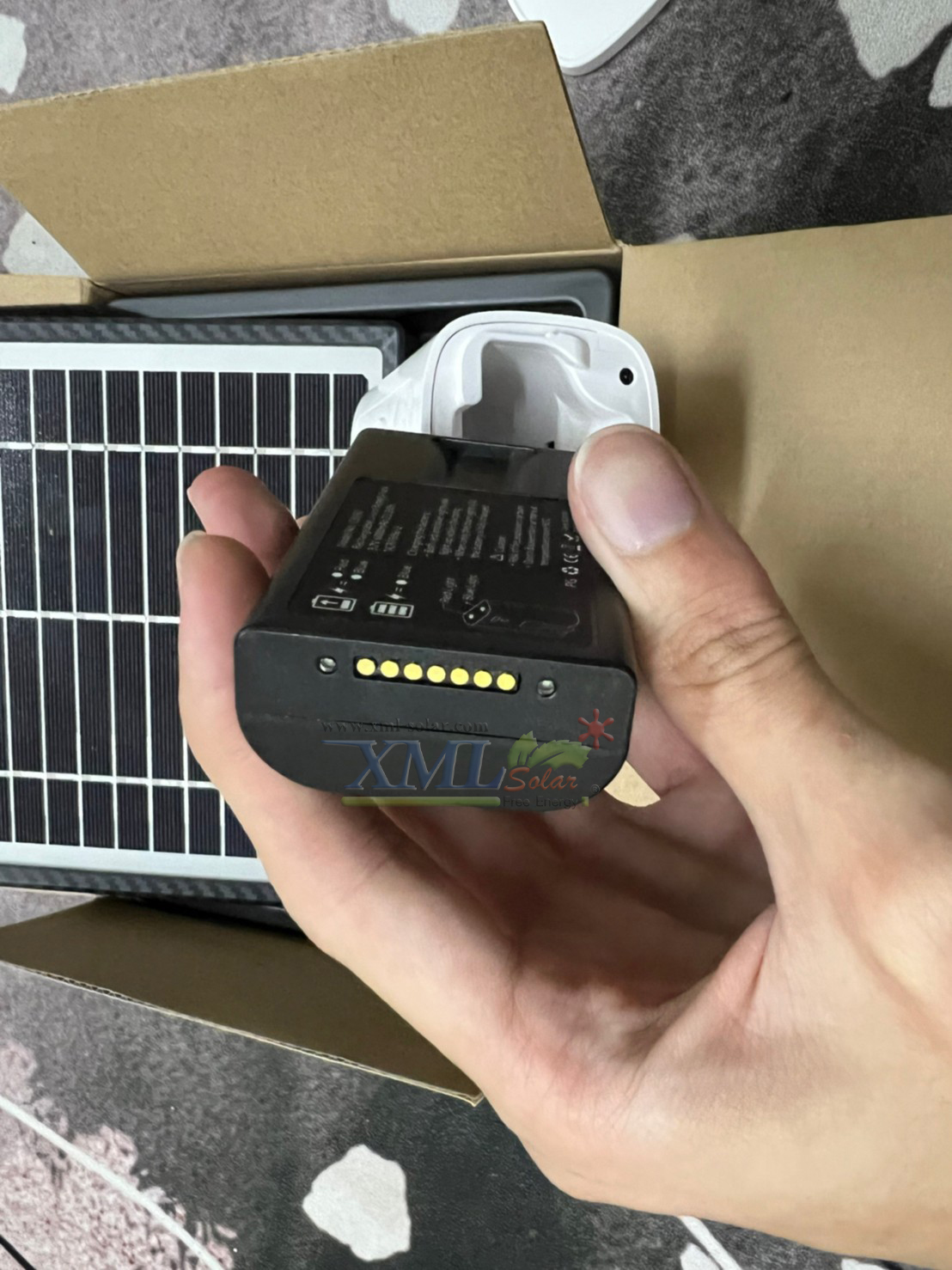 กล้องวงจรปิดโซล่าเซลล์ MODI XML ระบบ Wifi (1080P) Model 1