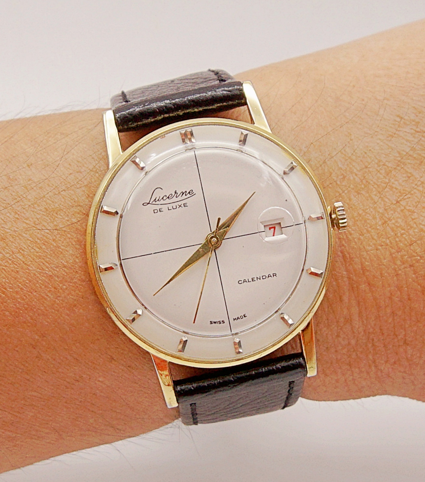 นาฬิกาเก่า LUCERNE ไขลาน