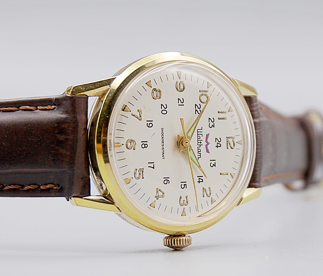 นาฬิกาเก่า WALTHAM ไขลาน