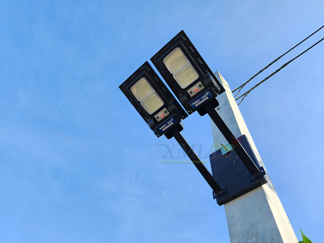 ไฟถนนโซล่าเซลล์ Series F รุ่น MD-SLT27-50-F (แสง : ขาว)(ขาเหล็ก)(ระบบสว่างค้าง) ของแท้ แบรนด์ MODI XMLSOLAR