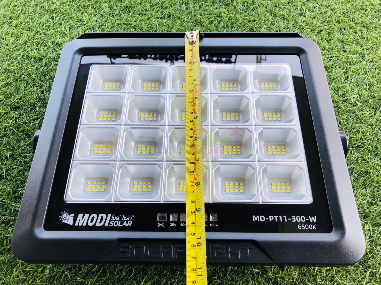 ไฟสปอตไลท์โซล่าเซลล์ 300 W รุ่น MD-PT11 (เเสง : ขาว)