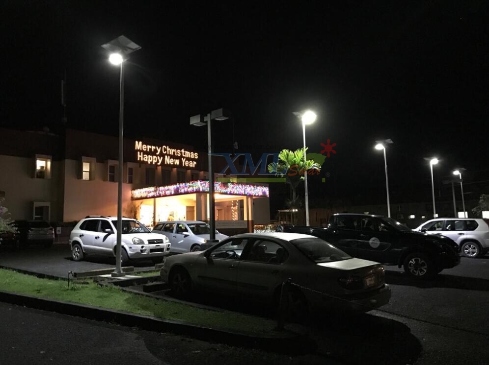 โคมไฟถนนอัจฉริยะ โซล่าเซลล์ 65 Watt Monocrystalline