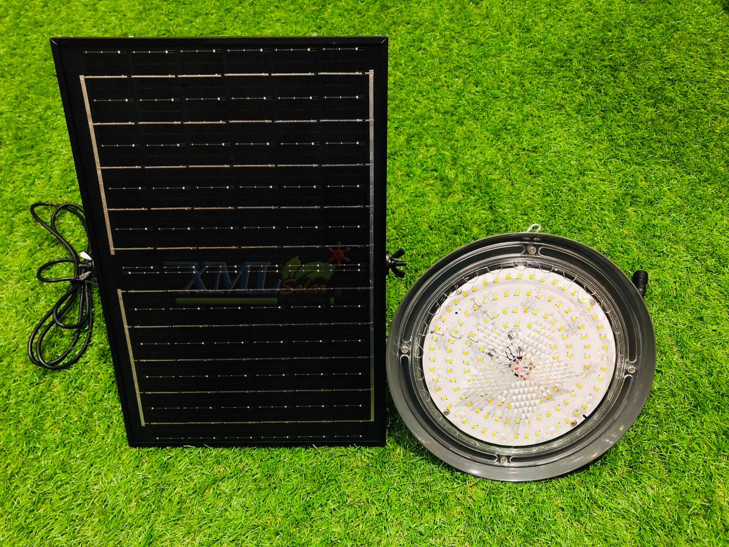 โคมไฟโซล่าเซลล์ ติดเพดาน MD-UFO88 รุ่น B (เปิดได้ 3 แสง)