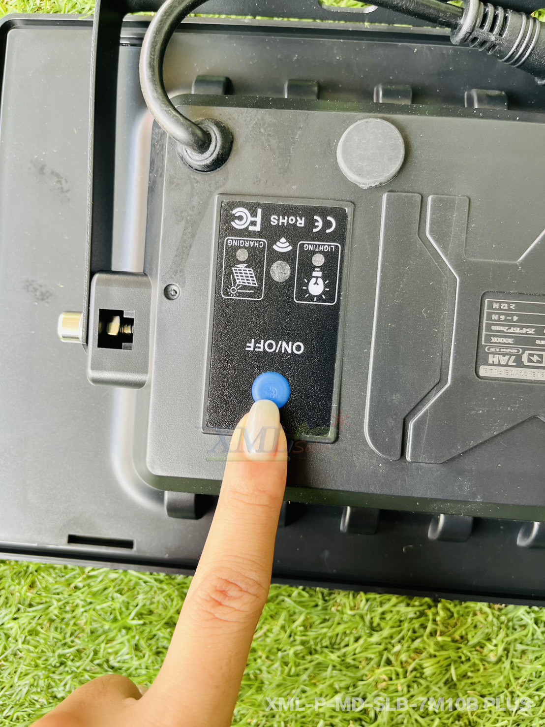 ไฟกระพริบโซล่าเซลล์ หลอดไส้ทรงรี 7/10/20 หลอด รุ่น MD-SLB (เเสง : เหลืองวอมไวท์)