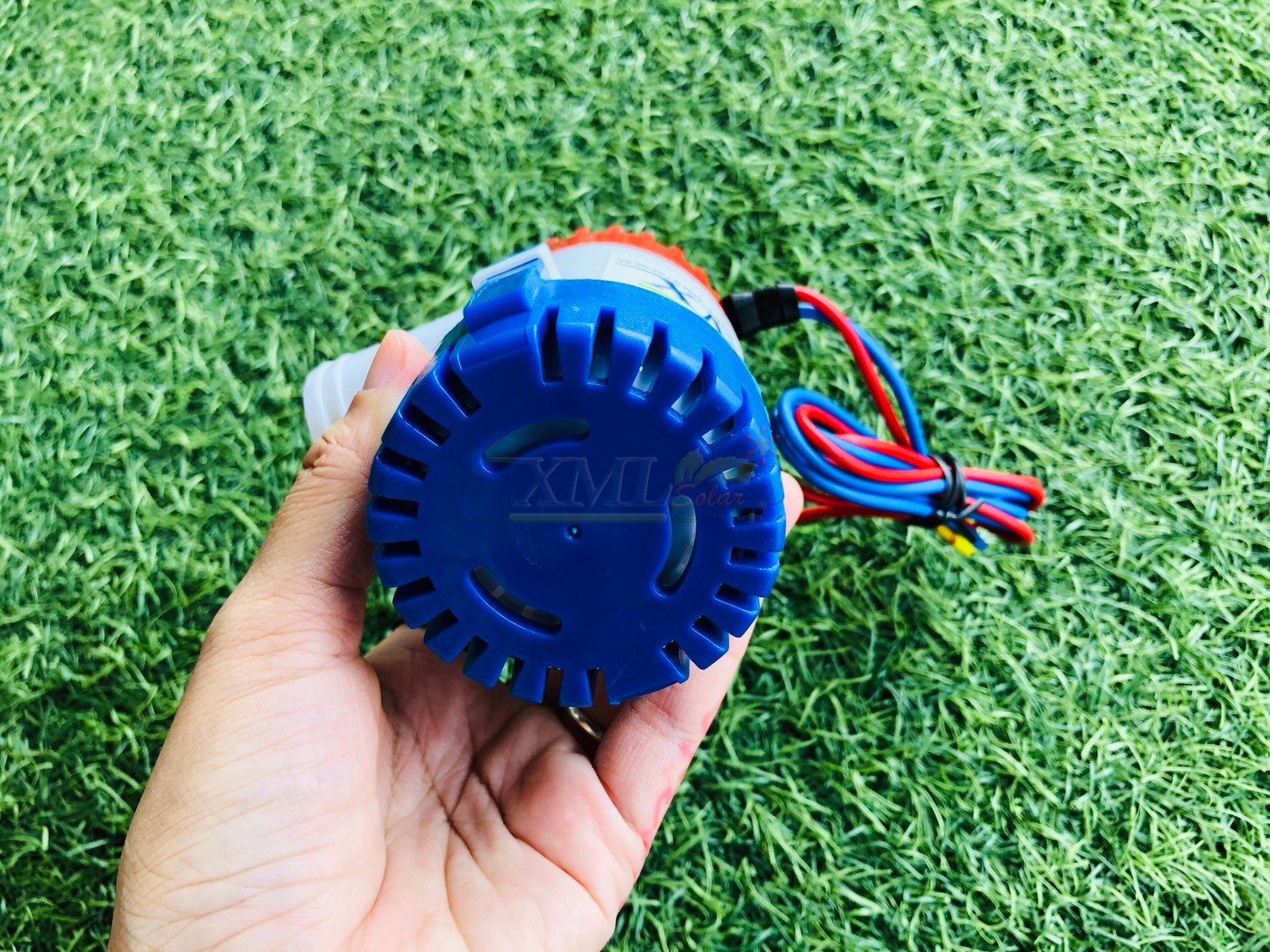 ปั๊ม DC 24 V (ปั๊มสีน้ำเงินเเดง) พร้อม เเผงโซล่าเซลล์ โค้งงอได้ 120W