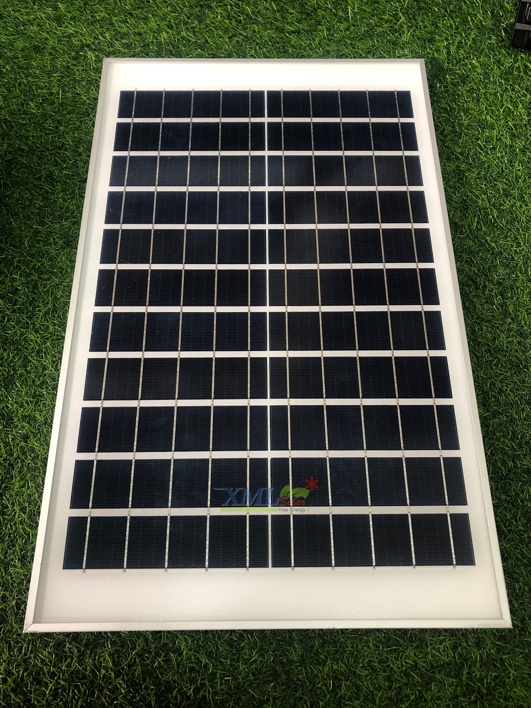 สปอร์ตไลท์โซล่าเซลล์ 100 W. รุ่นใหม่ JD8800L (แสง : ขาว)