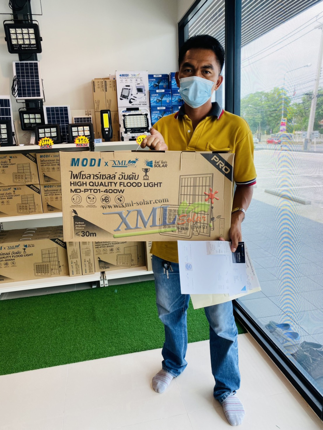 ไฟสปอตไลท์โซล่าเซลล์ 400 W. รุ่น Modi x XML ไซต์ใหญ่ (เเสง : ขาว)