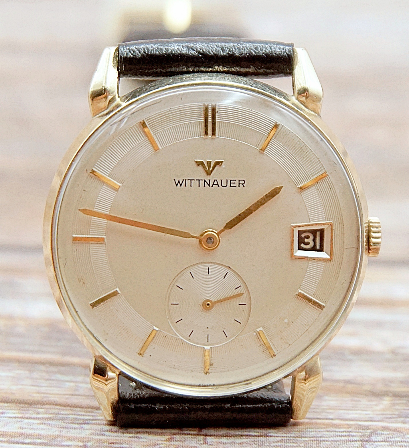 นาฬิกาเก่า WITTNAUER BY LONGINES ไขลานสองเข็มครึ่ง